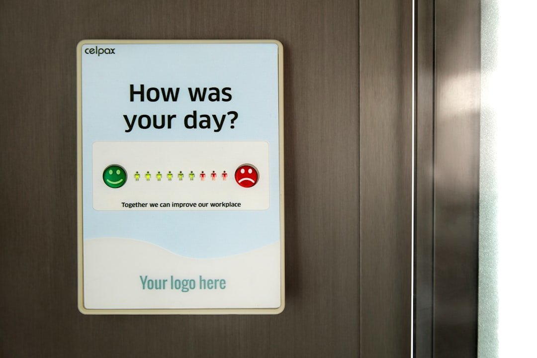 A customer feedback rating on a screen
